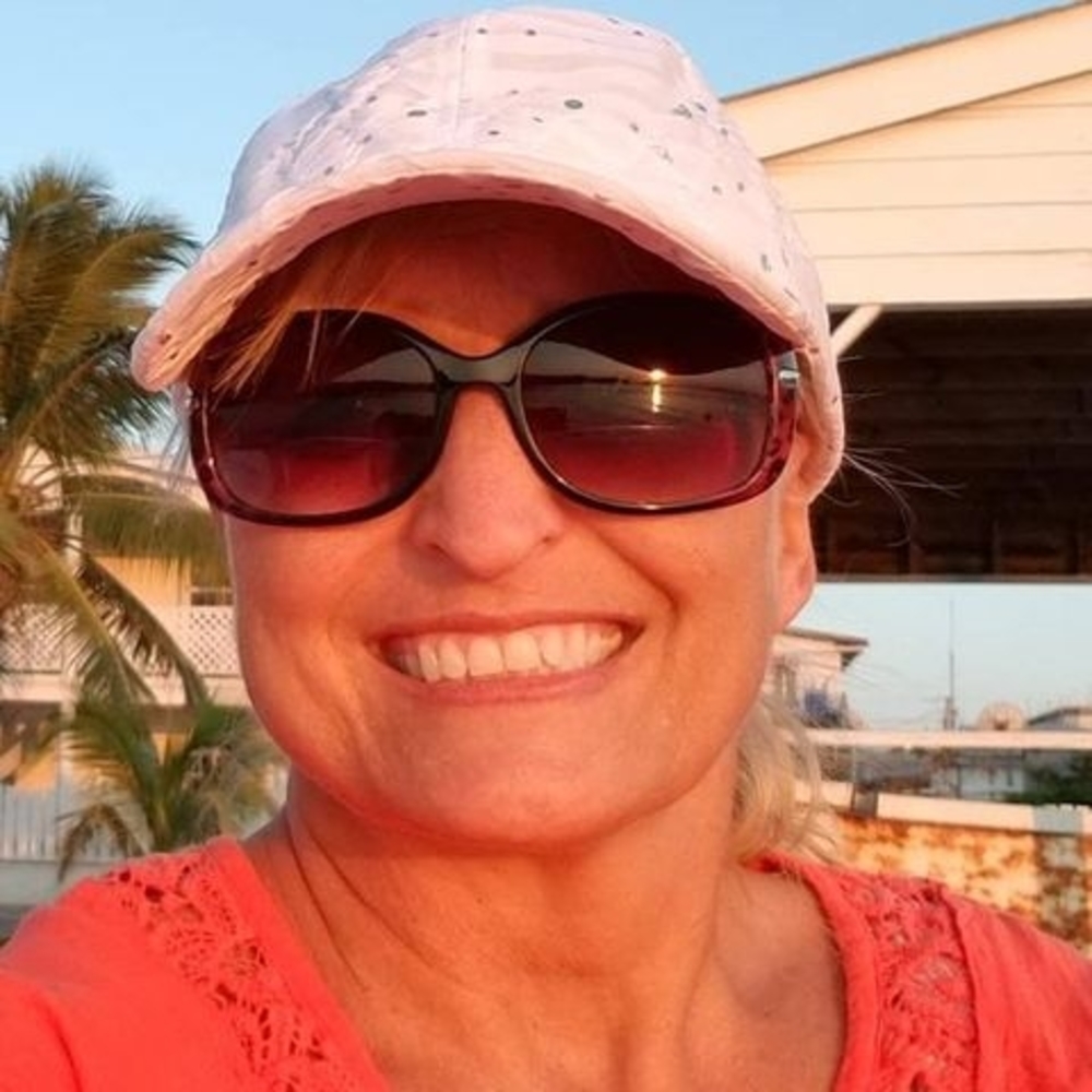 Meet your Posher, Lori